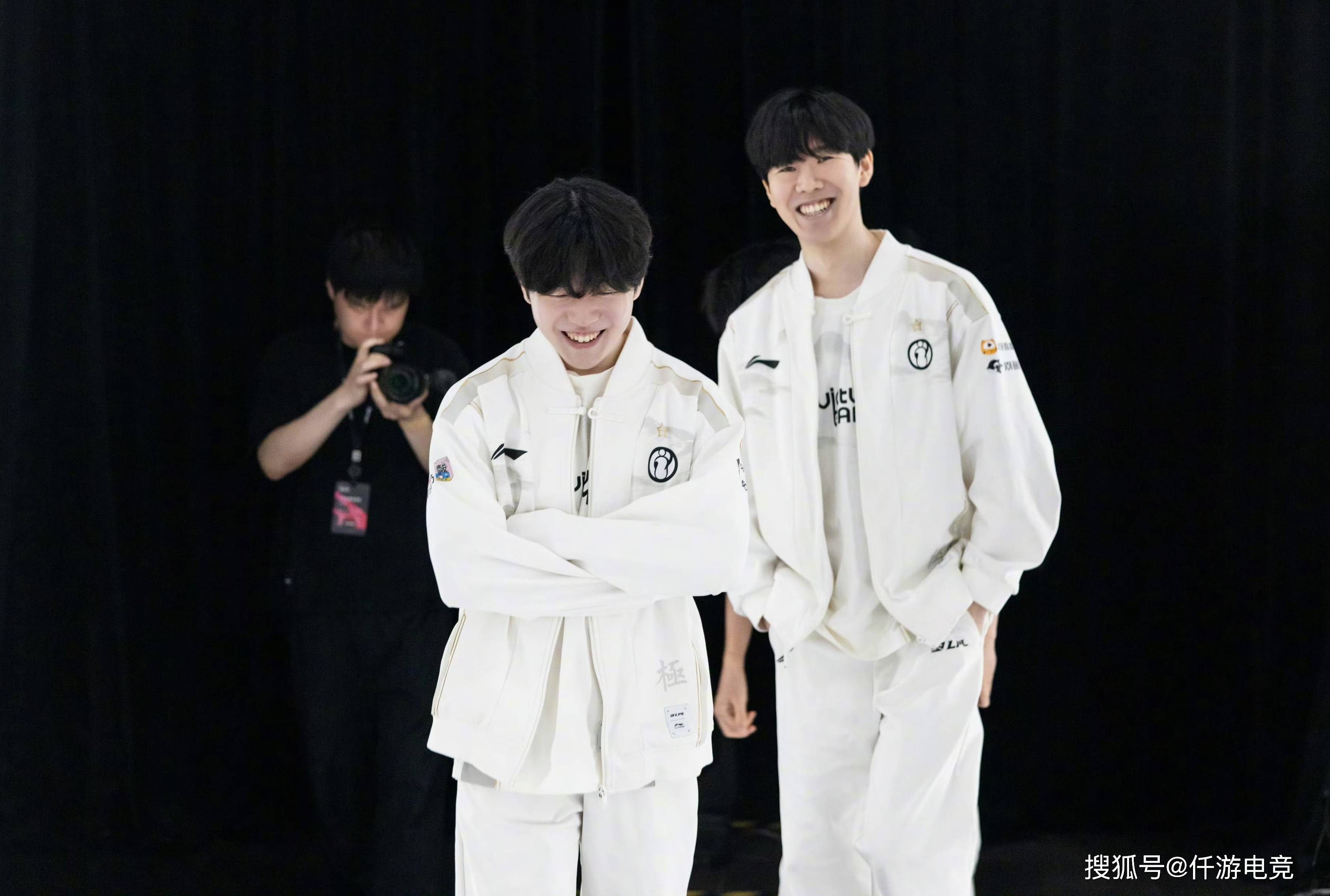 品度过这个 品度过这个